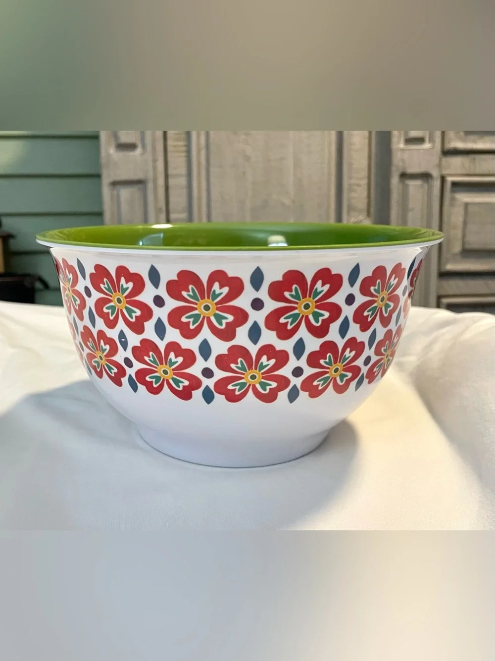 The Pioneer Woman Melamine Floral Pattern Mixing/Serving Bowl- MCM Kitchen Style